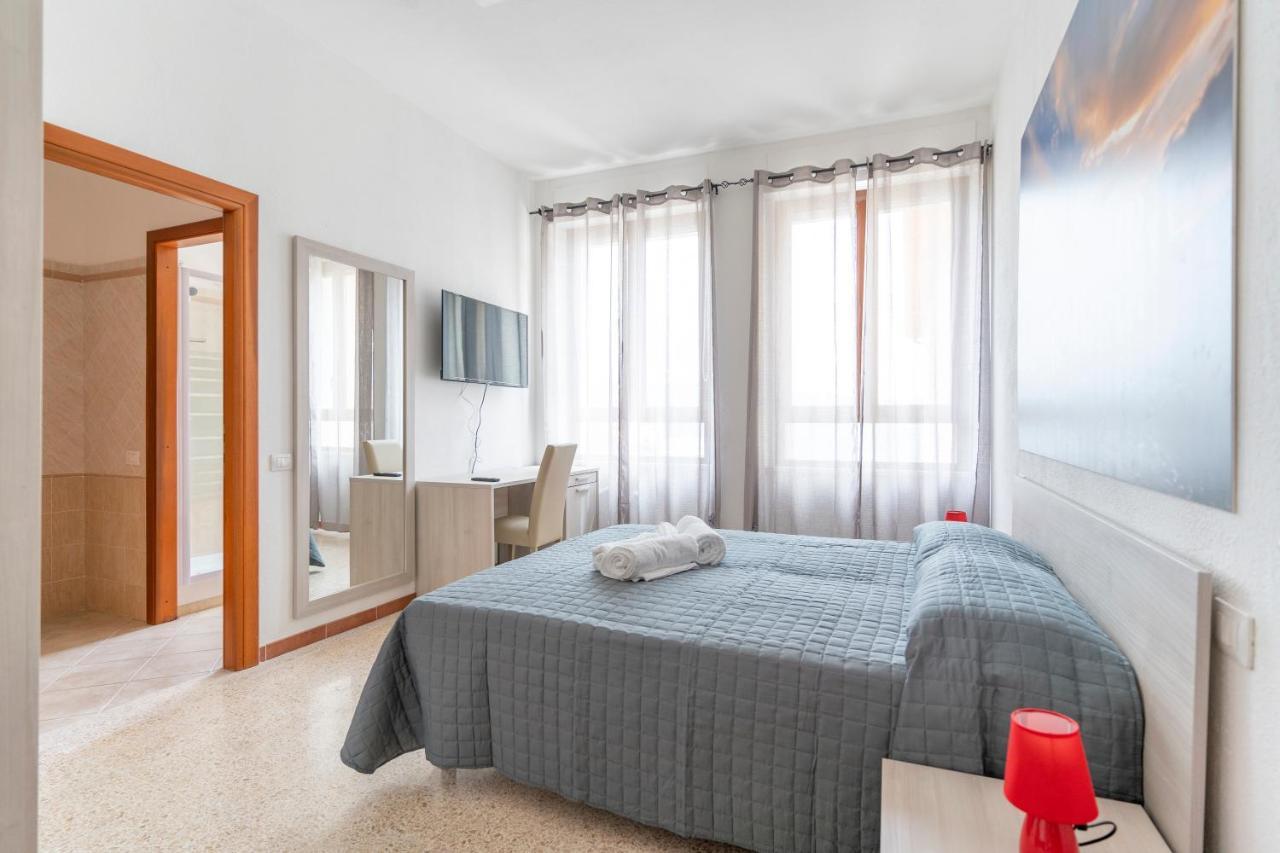 Hotel Dei Tacchi Osini Екстериор снимка