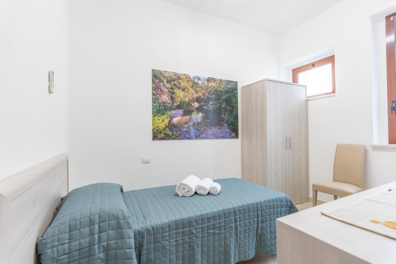 Hotel Dei Tacchi Osini Екстериор снимка